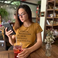 Mara Oliveira